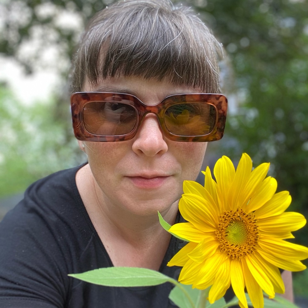 Meet your Posher, Casey
